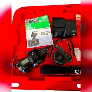 Vintage 1990s Canon EOS 300EZ Speedlite 630 Camera with Black Finish EUC